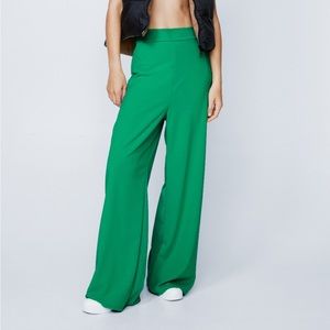 Nasty Gal NWT Women’s High Waisted Wide Leg Pants Flowy Long Green Small